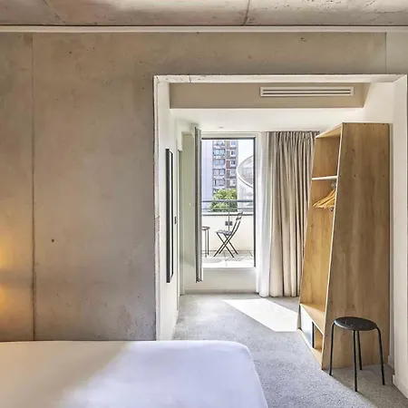 Best Western 11Bauer Paris Saint-Ouen-3