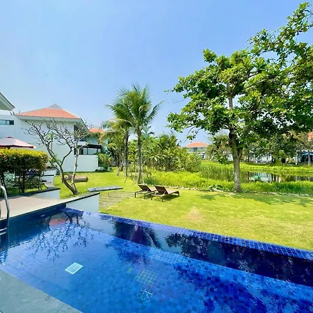 Blue Sky & Villas Beach Resort-3