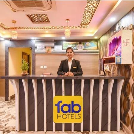 Fabhotel Deep-2