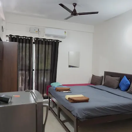 Hotel Saffron Baga-2