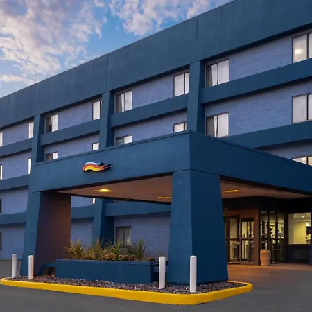 Days Inn By Wyndham Davenport-2