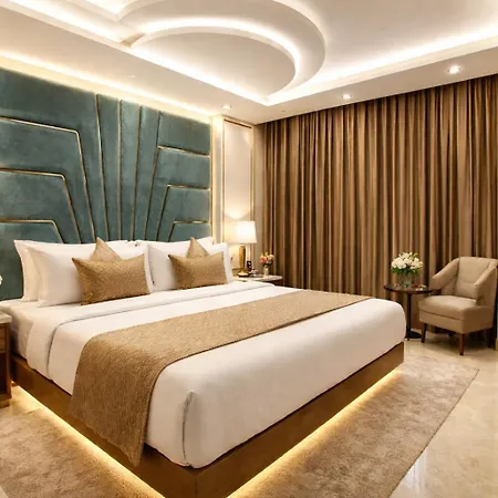 Hotel Star Villa City Centre Connaught Place - Airport Pick Up & Drop-2