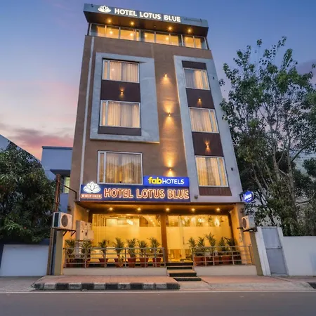 Fabhotel Lotus Blue-3