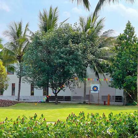 Diamond Beach Villa Da Nang-2