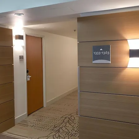 Ocean View Room At Ala Moana Hotel- Fees Include-3