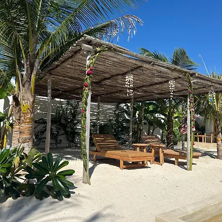 GARDEN EDEN Lodge-2