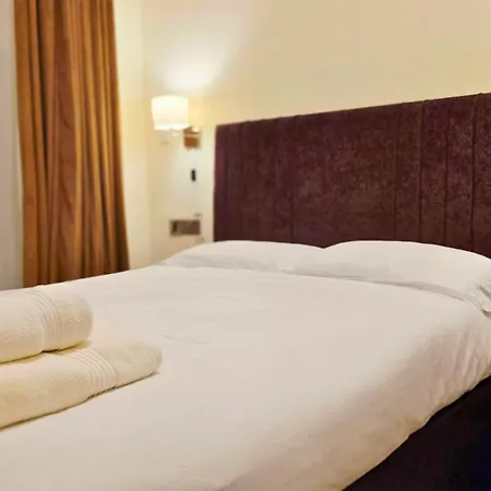 Carlton Hotel-2