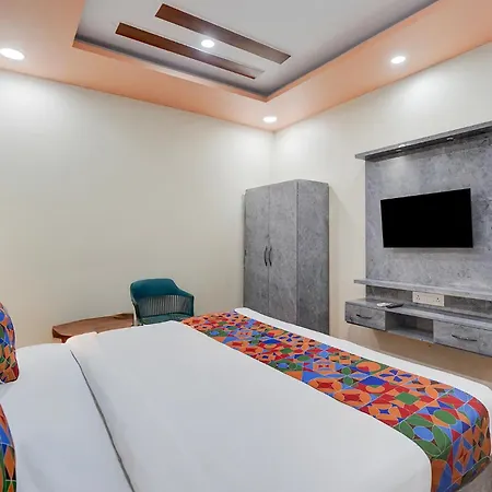 Fabhotel Raas Plaza-2