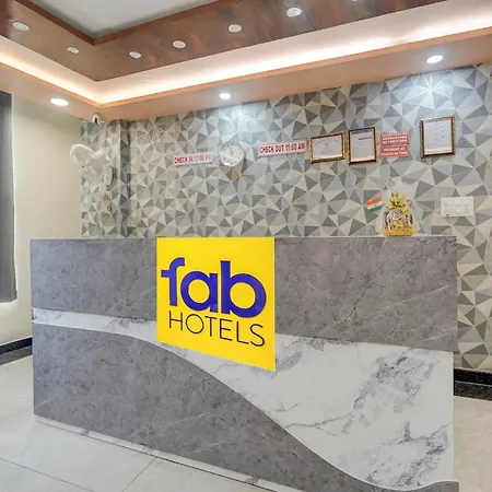 Fabhotel Raas Plaza-3