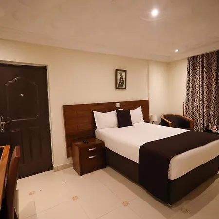 Airport West Hotel-3