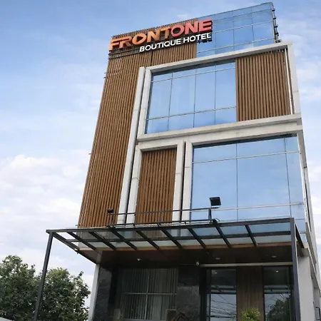 Front One Boutique Tugu Muda Semarang-3