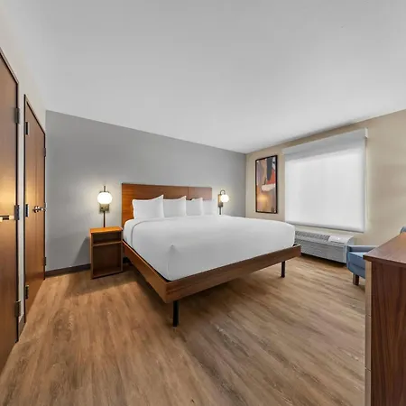 Everhome Suites Ontario Airport-3