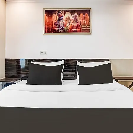 Hotel O Saffron-Blu Residence-3