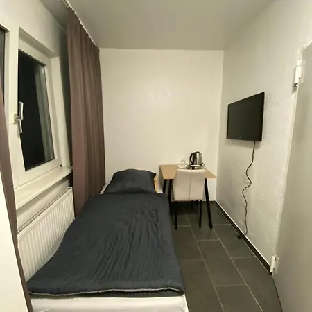 Alfa Hotel Frankfurt-3