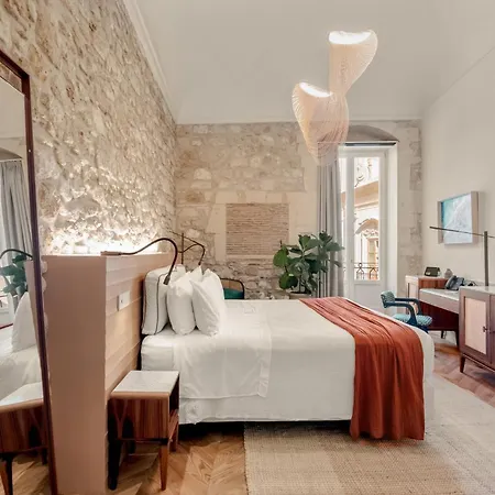 Cool Dreams Luxury Rooms-2