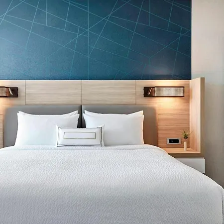 Springhill Suites By Marriott Chesterfield-3