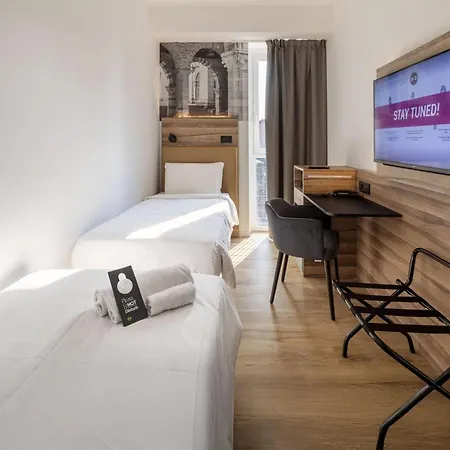B&B HOTEL Como Baradello-3