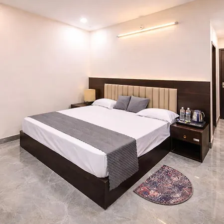 Lime Tree Hotel And Banquet Vrindavan-2