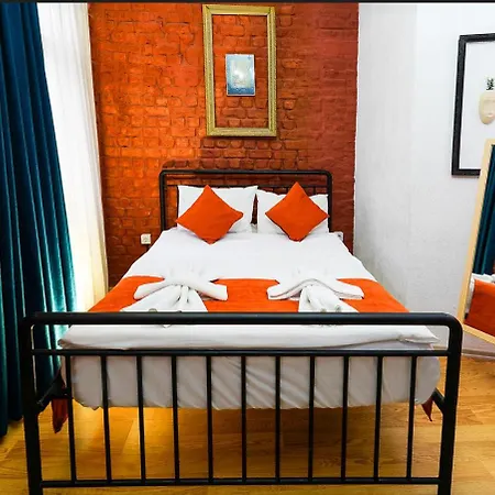 1826 Heritage Rooms-2