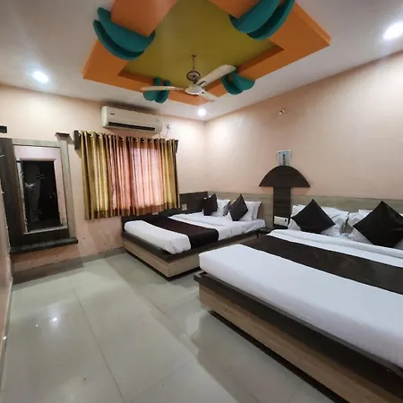 Hotel Sai Laxmi- Walkable Distance From Sai Baba Temple-3