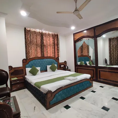 Hotel Orchid Garden Karol Bagh-3