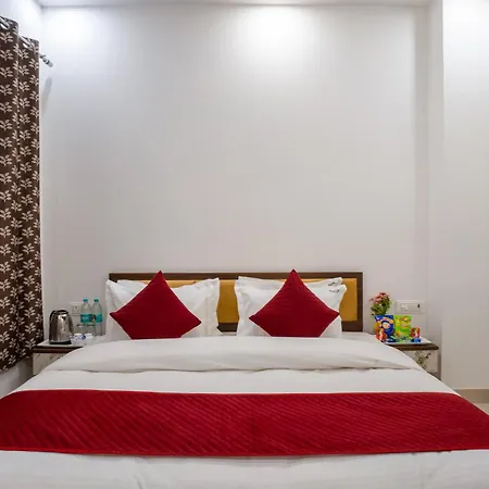 Hotel Delhi 53 Near Isbt Kashmiri Gate-3