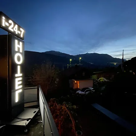 Long & Short Stay Hotel Bahnhof Ausserberg-3