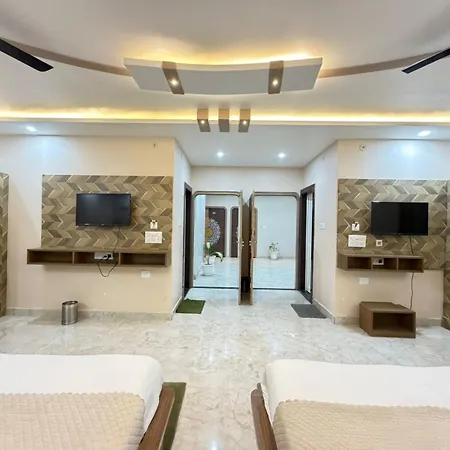 Hotel The Pushpraj-2