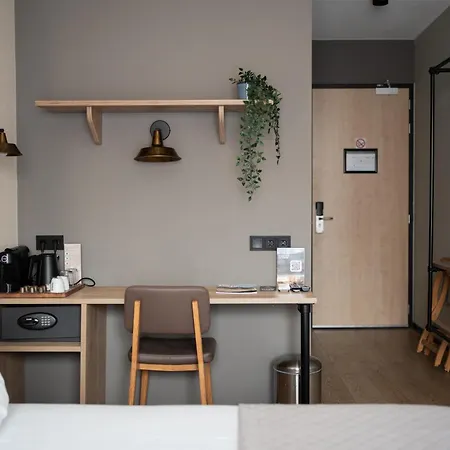 Hotel Emilia-3