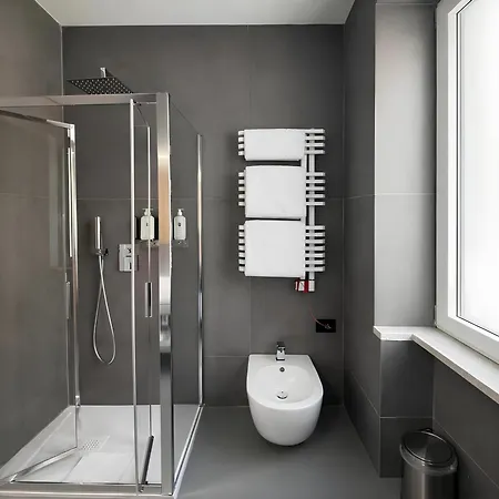J Maluni City Hotel-2