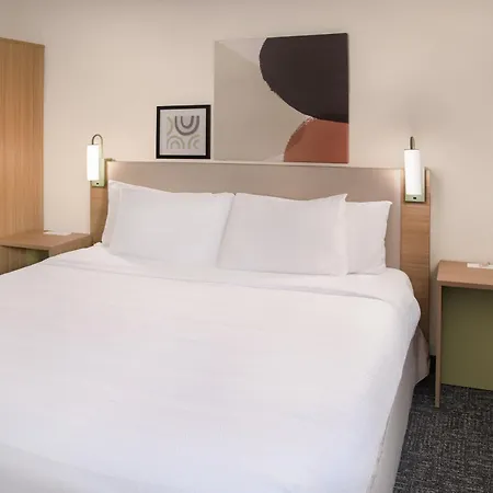 Spark By Hilton St Robert Fort Leonard Wood-2