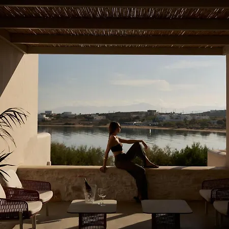 Salt Suites Paros-3