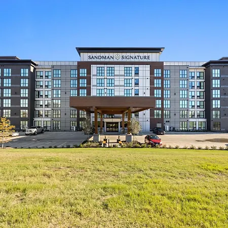Sandman Signature Dallas Las Colinas Hotel & Suites-3