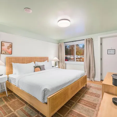 Ambler Hotel-2