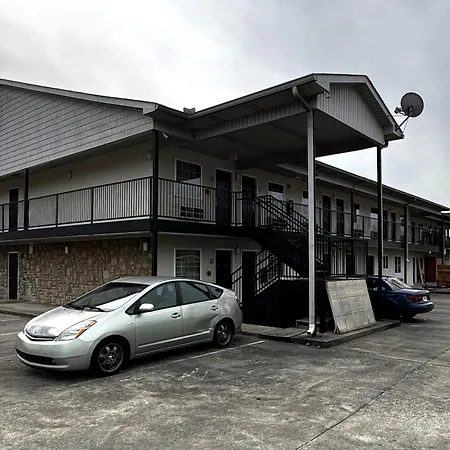 General Bragg Inn & Suites Chickamauga-2