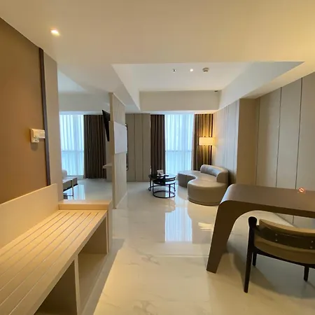 Grand Whiz Hotel Praxis Surabaya-3