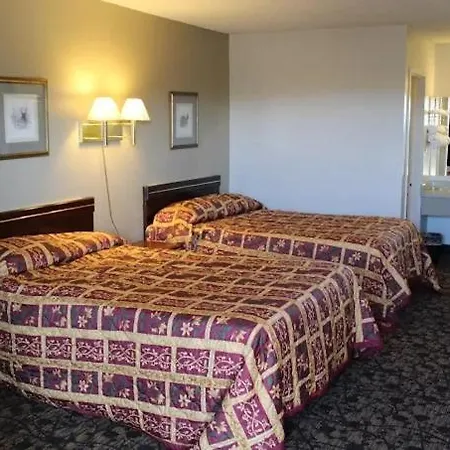 Travelers Inn & Suites-2