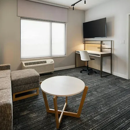 Towneplace Suites By Marriott Tecumseh Windsor-2