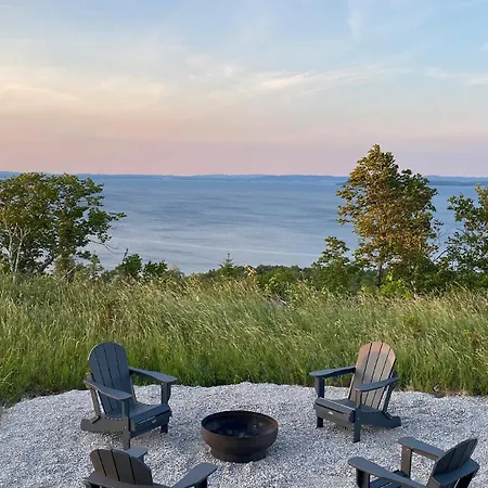 Ten Mile Point Resort-3