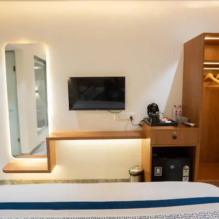 Privilon Hotel Iscon-3