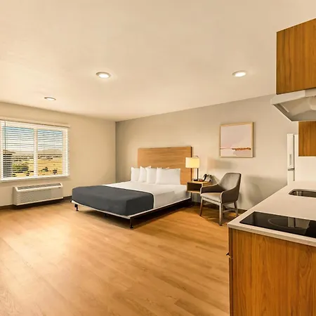 Livaway Suites Portland- Scarborough-3