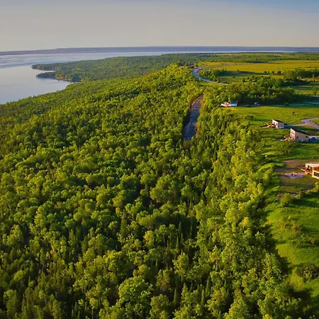 Ten Mile Point Resort-2