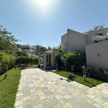 Valencia Club And Resort - Luxury Nature Resort ,Foot Hills Of Mount Abu-3