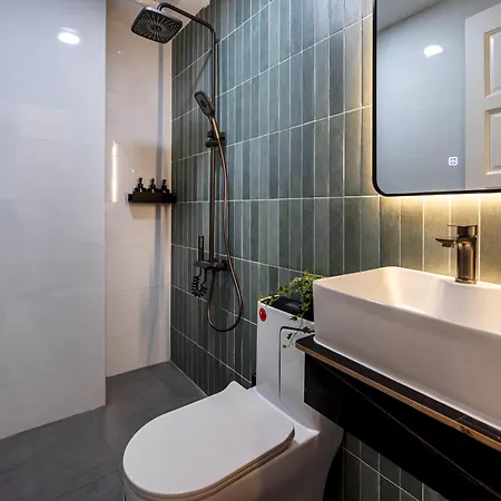 Metrolux City Contemporary Hotel-2
