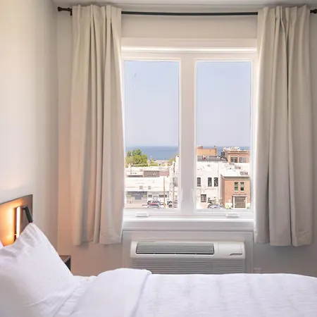 Boardwalk Suites & Residences By Kasa-3