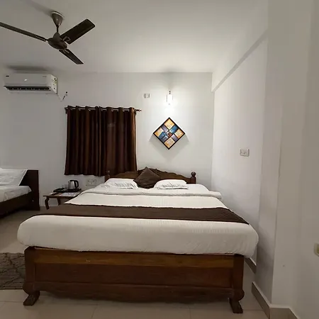 The Aura Rooms, Calangute-2