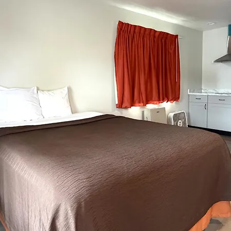 6 Rivers Motel Fortuna Near Hwy 101-3