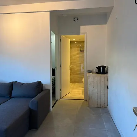 Stratum Apartment No Kitchen Mario'S - By T&S-3