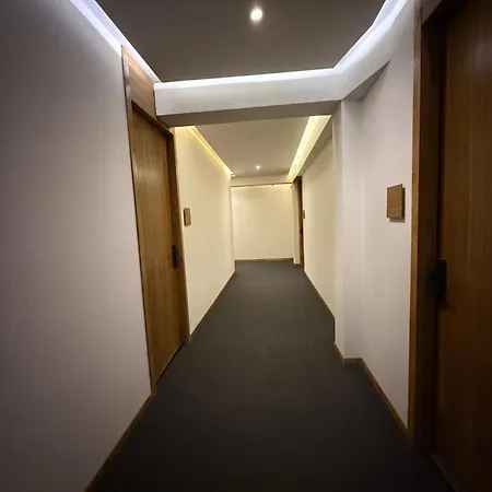 Hosteria 7-2