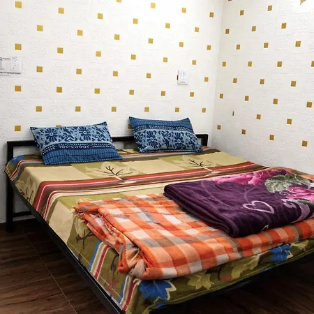 Jungle Jostel Homestay-3